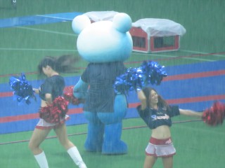 [G大阪戦2015H]豪雨の中でのチアダンス