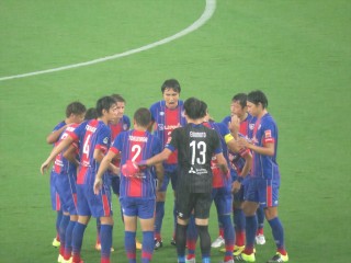 [G大阪戦2015H]円陣で吠える前田さん