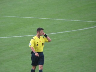 [名古屋戦2015A]もみあげが長いと噂の今村主審